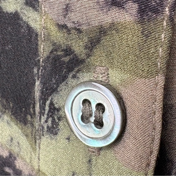 EQUIPMENT FEMME Silk Blouse Camo Batik Tie Die Multicolor S - Picture 4 of 17
